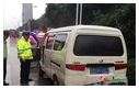 南昌出现最牛违法车  司机担心被罚撒腿就跑