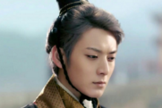 古人也染发一度成为潮流：王莽曾为显年轻染黑发