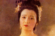 红楼梦：她生也离奇死也离奇背后藏着惊天之谜