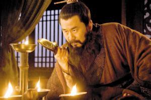 曹操为什么不称帝？是因为他本身不看重虚名吗