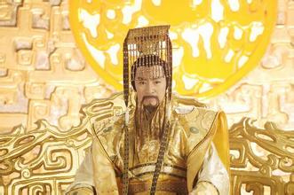 李渊是怎样称帝的？为何说他当皇帝是被逼迫的