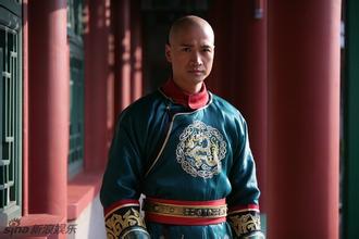 乾隆皇帝是个贪图享乐的君主吗？主要有何表现