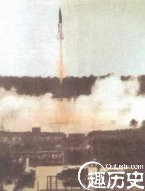 德国V-2型火箭袭击伦敦(lsjt.org)