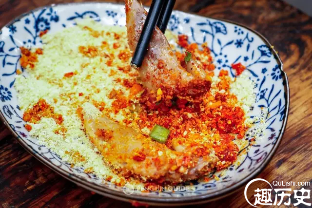 半夜都在排队的成都串串店 得好吃成什么样