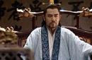 皇帝叫亲妈皇太后竟得罪权臣 亲妈的坟都被扒