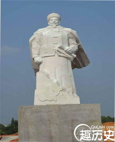 左宗棠雕像照