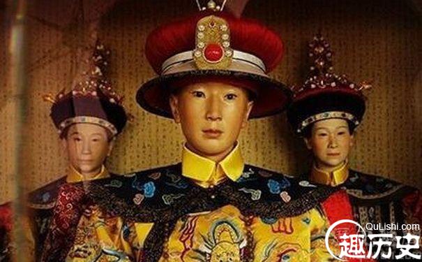清穆宗载淳塑像