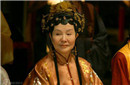 王夫人为什么抄捡大观园？王夫人择媳态度