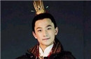 《红楼梦》中贾政为什么不喜欢嫡子贾宝玉