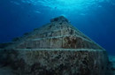 百慕大海底金字塔之谜：惊现地心人