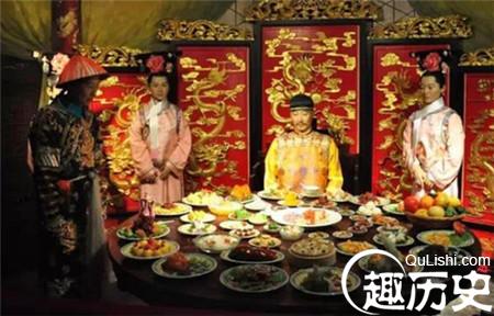 清朝皇帝吃饭