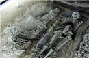 朱元璋陪葬嫔妃的残忍死法：被切开脑袋倒入水银