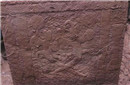 泸州挖出汉墓 棺壁画似“伏羲女娲图”