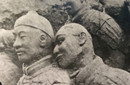 千年兵马俑亲密依偎 基情四射埋藏地下