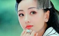 历史上的霍成君是怎么当上皇后的?