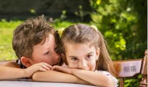 八卦历史长：人类从几岁开始就八卦了呢？