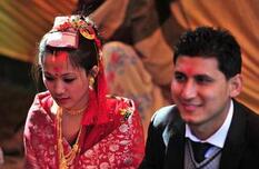 尼瓦尔人奇葩的婚礼:女孩幼年要嫁给坚果