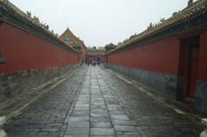 古代的女性犯人会被关押在哪些地方服役？