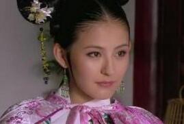 甄嬛传叶澜依为什么会被认为神经不正常？