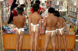 日本奇葩&ldquo;光屁股&rdquo;节：大人小孩都要参加