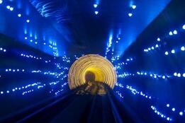 离奇失踪的人都通过时空隧道进入另一空间?