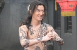 九纹龙史进一介平民为何敢在身上自纹龙?