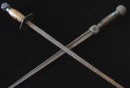 古代短兵器锏和长而无刃的鞭有什么区别？