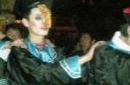 为什么僵尸都穿着“满清朝服”？