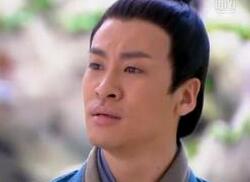 笑傲江湖华山派二弟子劳德诺的年纪怎么这么大