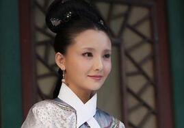 甄嬛传中崔槿汐房间翻出来的盒子是什么