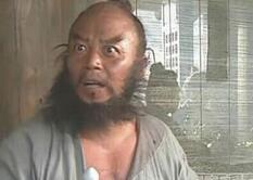 小人物李鬼两次拜李逵的原因分别是什么