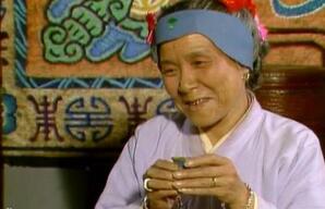 底层小民刘姥姥进贾府为什么没人看不起她?