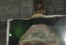 乾隆陵墓的一大珍宝邪气重碰过的人无一生还