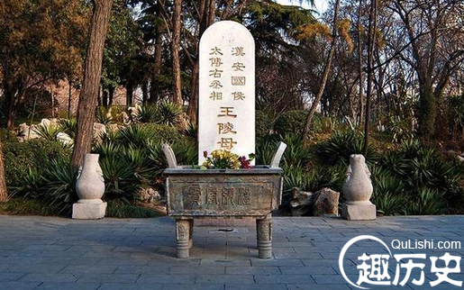 为不拖累儿子，她不惜自刎成就儿子！死后被项羽烹煮真惨！
