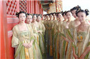 为什么古代的宫女必须强制性都穿开裆裤？