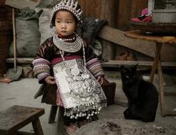 占里怪风俗：同族可以抢妻子结婚等日子