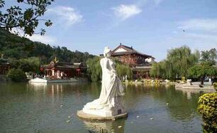 华清池背后的文化：为什么唐代在这筑行宫