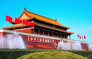 天安门地位至尊：皇家专用通道与礼仪之地