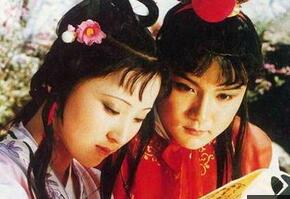 红楼梦为什么要用神话引出百年望族的兴衰史