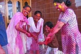 旅游必读！揭秘各地稀奇古怪风俗禁忌