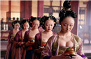 古代嫔妃侍寝秘闻：全都是光着身子被抬过去的