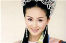 他倒霉时被舅舅看不起 当官后被美女认做干爹