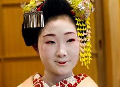 日本艺妓的真实生活：美艳柔情但卖艺不卖身