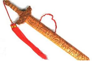 乾隆陪葬的古董九龙宝剑的诅咒是怎么回事?