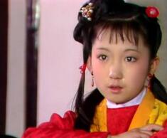 红楼梦中王熙凤之女巧姐的名字谁给取的