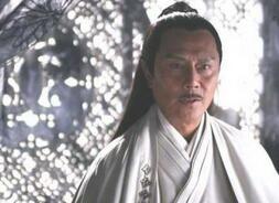 孙玉伯和万鹏王比较：孙玉伯的武功有多高强