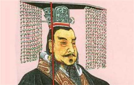 秦始皇为什么不去打匈奴反而来修长城呢?