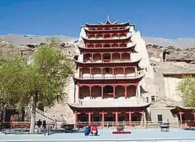 莫高窟开凿的历史背景：莫高窟开凿最早的是谁