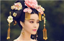 杨玉环凭借什么迷住了他的老丈人李隆基的呢