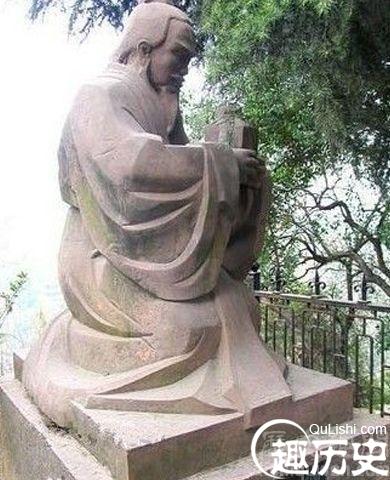 曹芳雕像